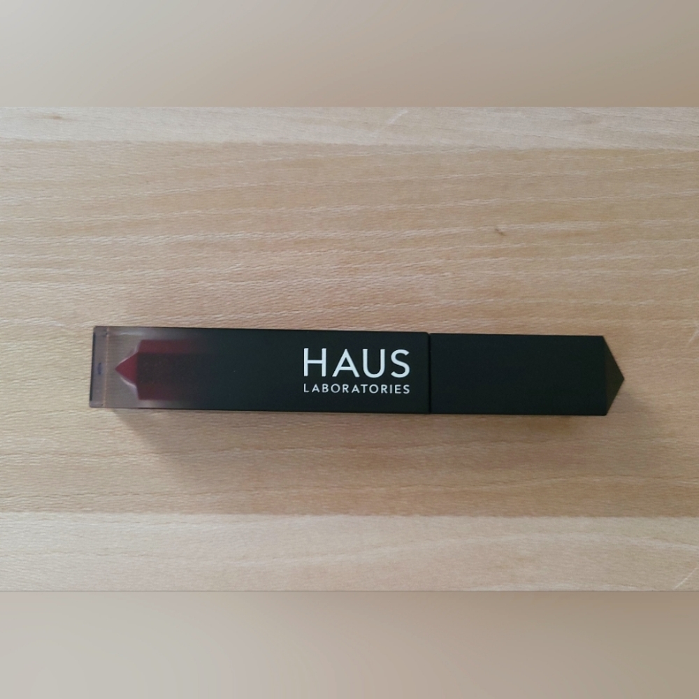 HAUS Le Riot Lip Gloss in Scream